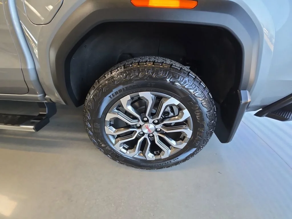 2024 GMC Canyon Denali - Photo 26