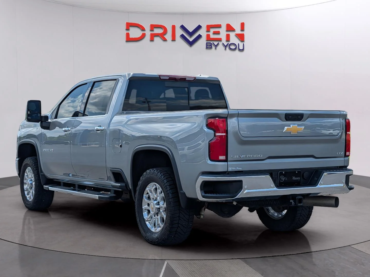 Used 2025 Sterling Gray Metallic Chevrolet LTZ image 3