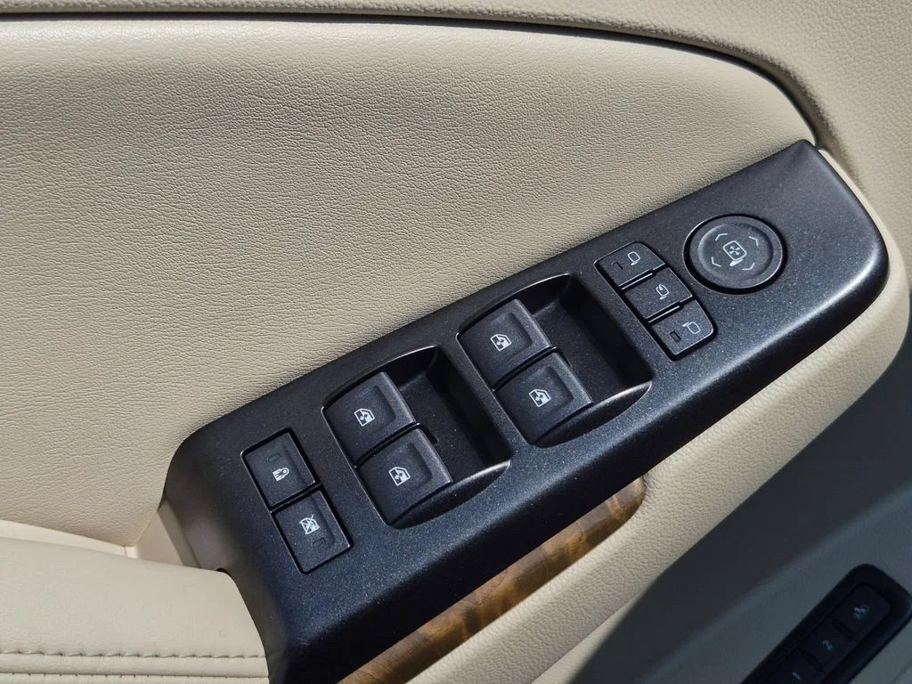 Used 2018 Blue GMC Denali image 15