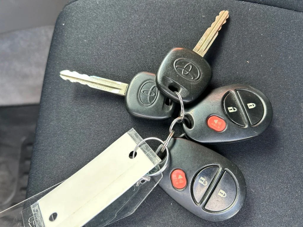 Used 2011 Gray Toyota Base image 28
