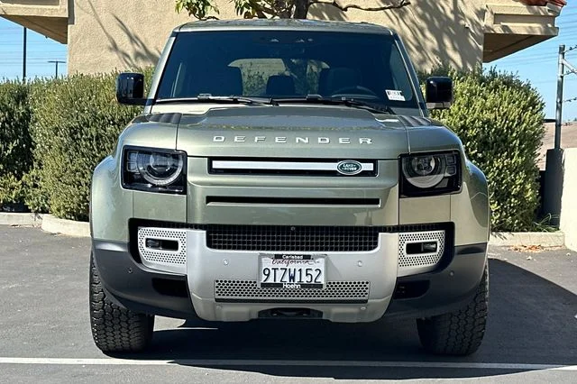 Certified Used 2025 Green Land Rover S image 8