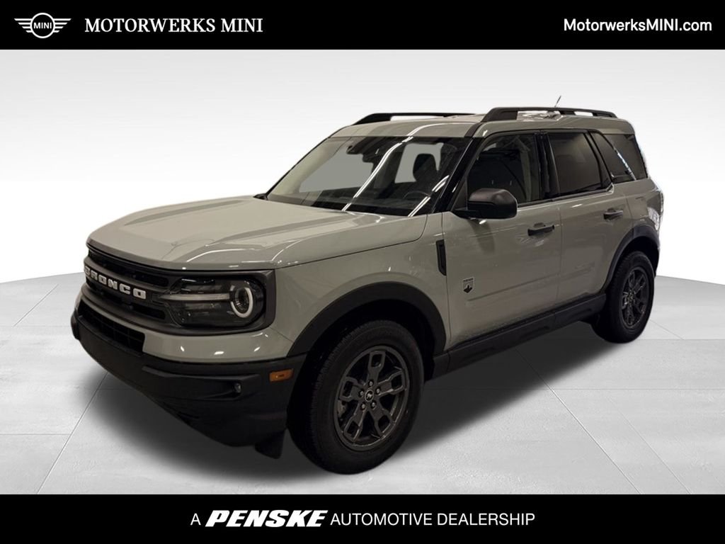 Used 2023 Green Ford  image 1