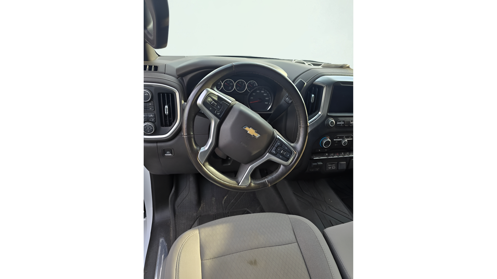Used 2020 Summit White Chevrolet LT image 8