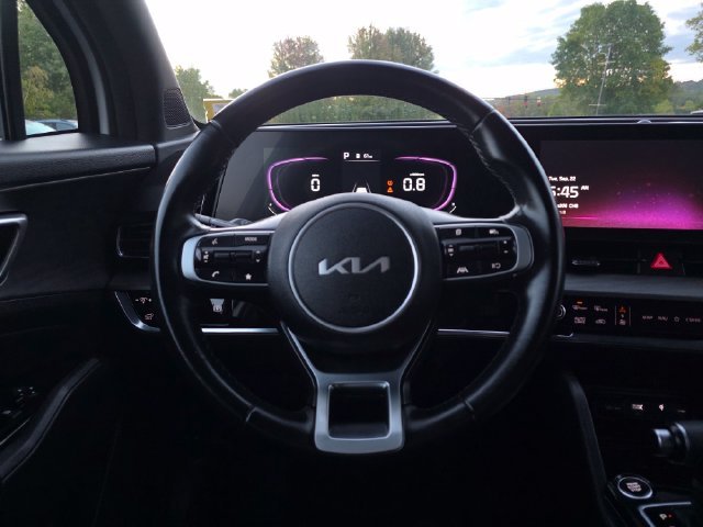 Used 2023 White Pearl Kia X-Line image 27