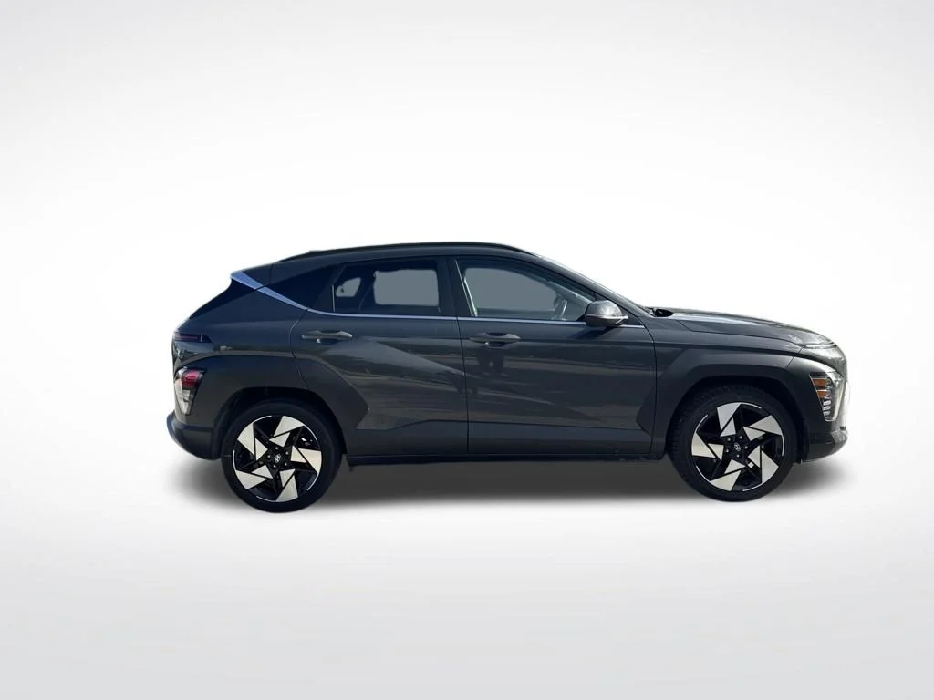 Used 2024 Gray Pearl Hyundai Limited image 4