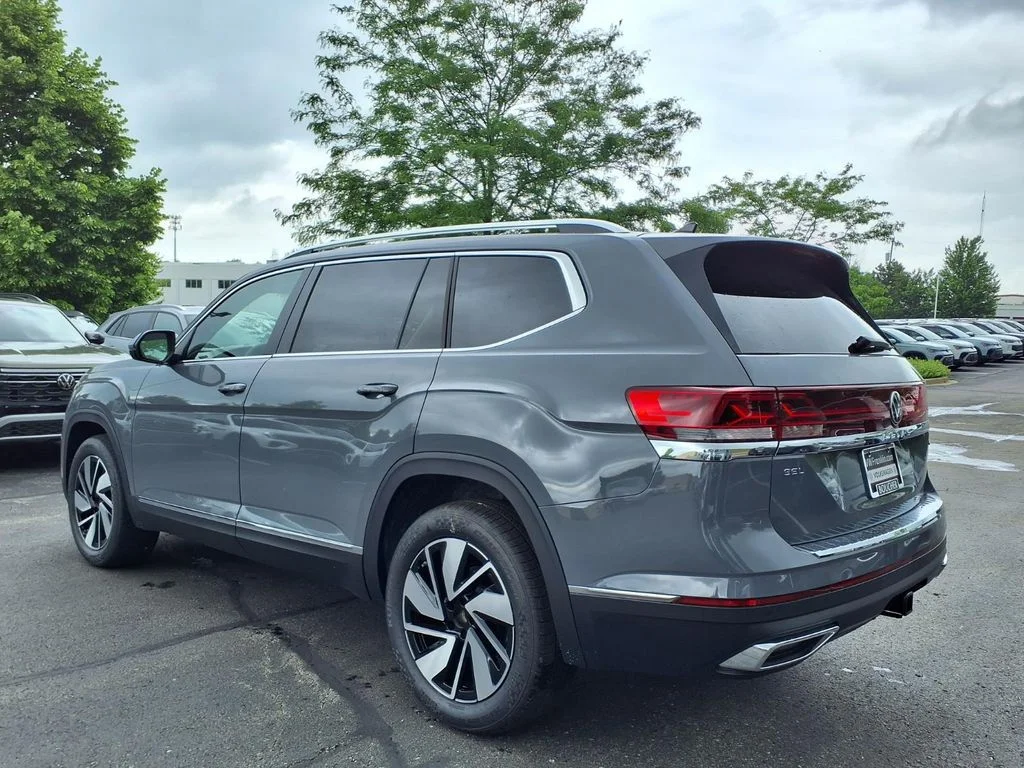 New 2026 Pure Gray Volkswagen SEL image 4