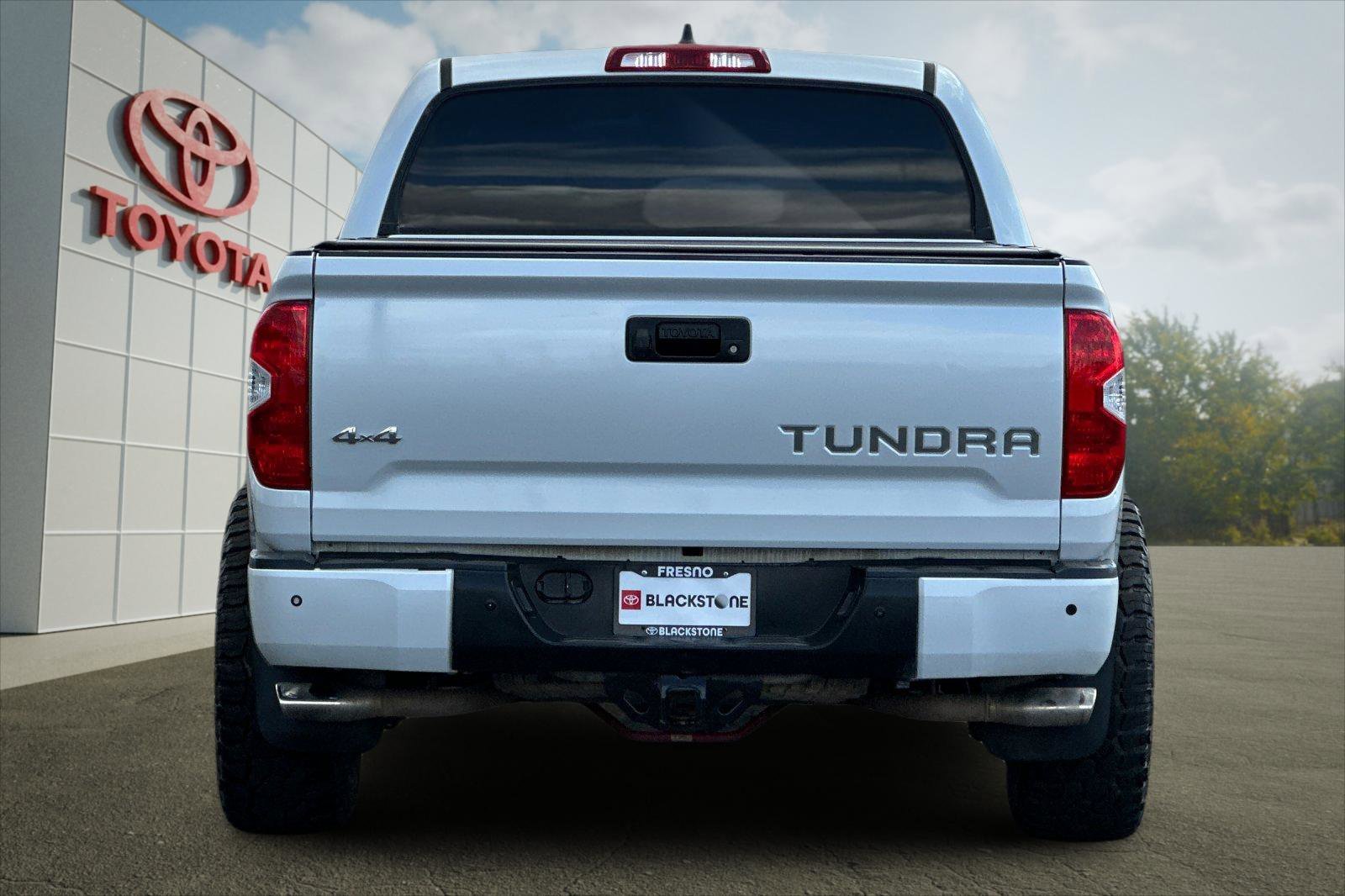 Used 2021 Wind Chill Pearl Toyota Platinum image 4