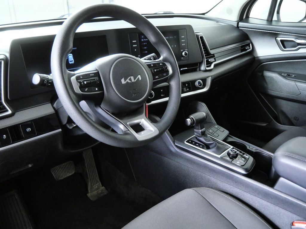 Used 2023 White Kia LX image 3