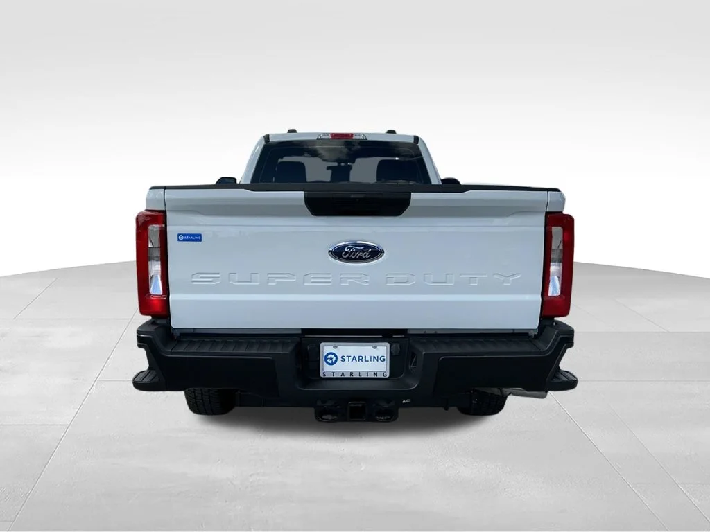 Used 2026 White Ford XL image 5