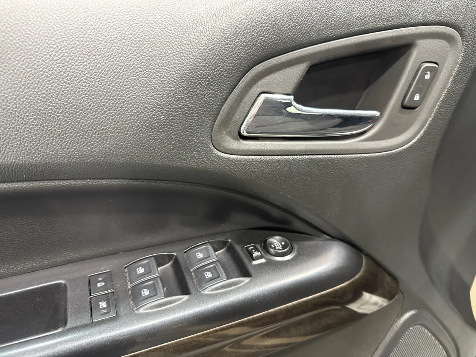 Certified Used 2022 Desert Sand Metallic GMC Elevation image 15
