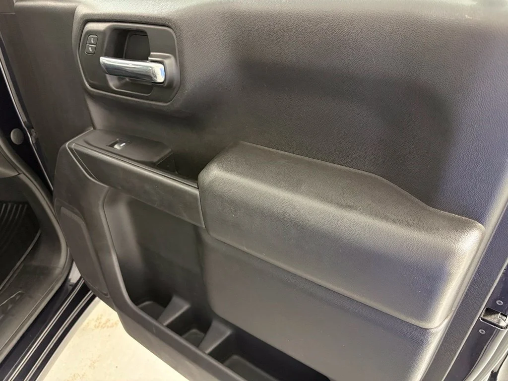 Used 2023 Gray Chevrolet Custom image 44