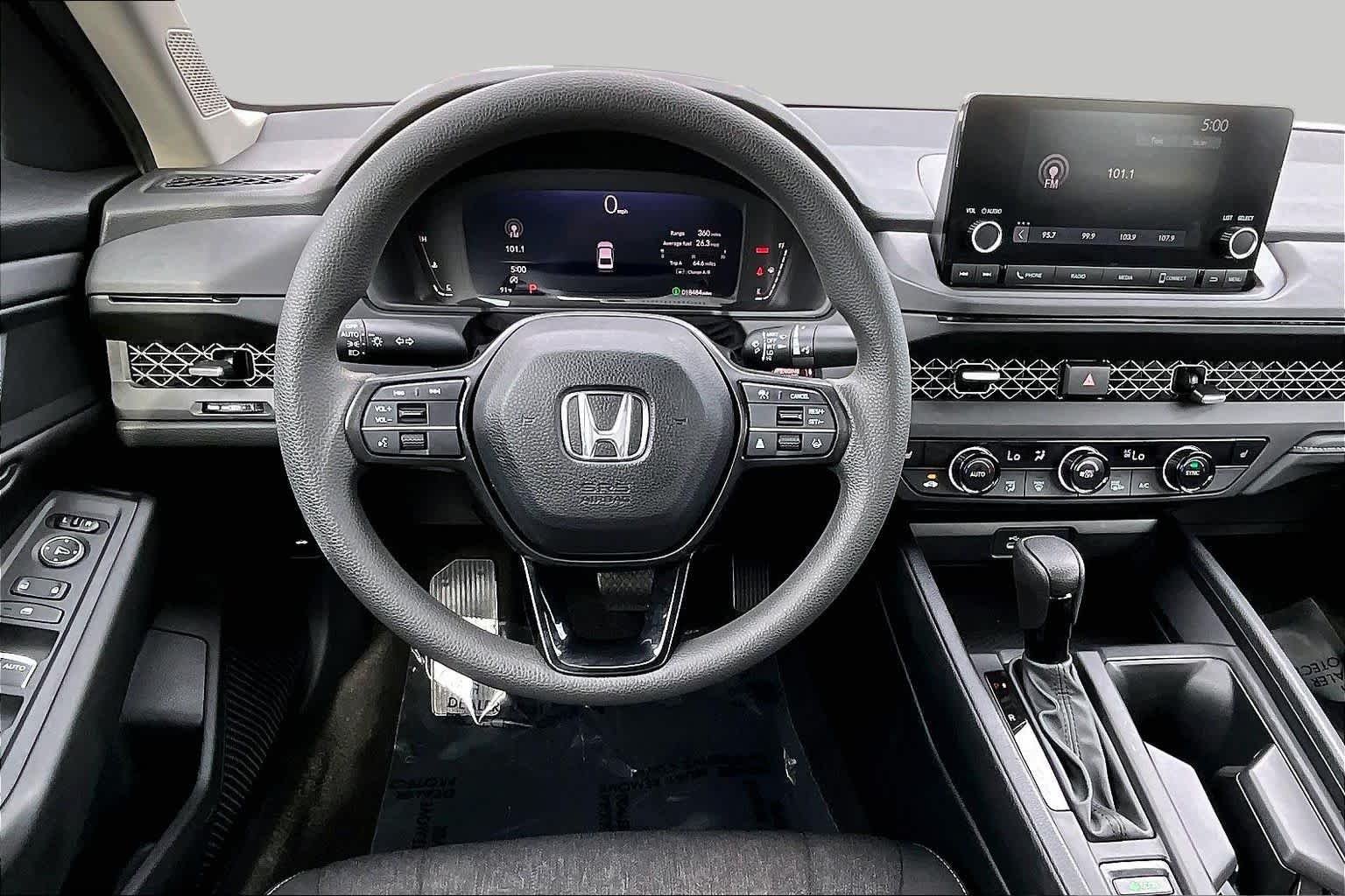 Used 2023 Lunar Silver Metallic Honda EX image 6