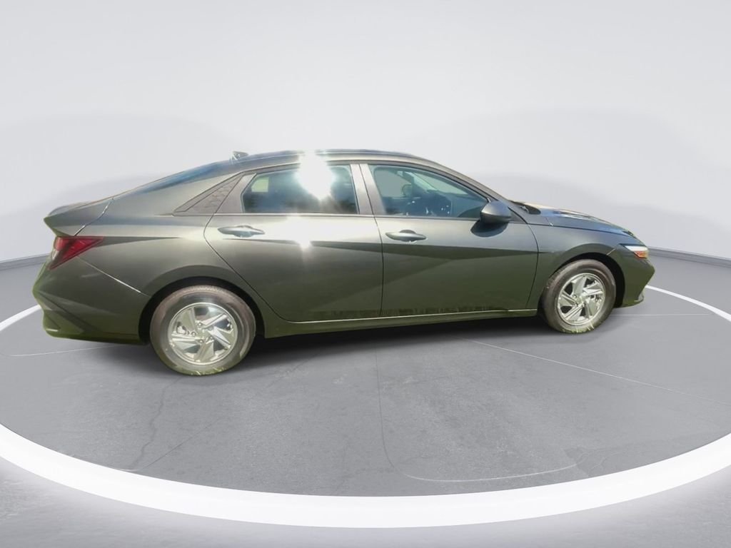 Certified Used 2026 Gray Hyundai SE image 9