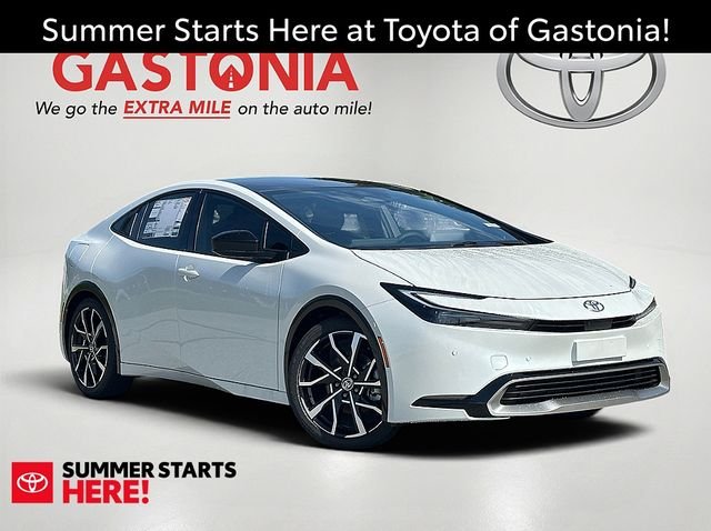 2026 Toyota Prius XSE's photo