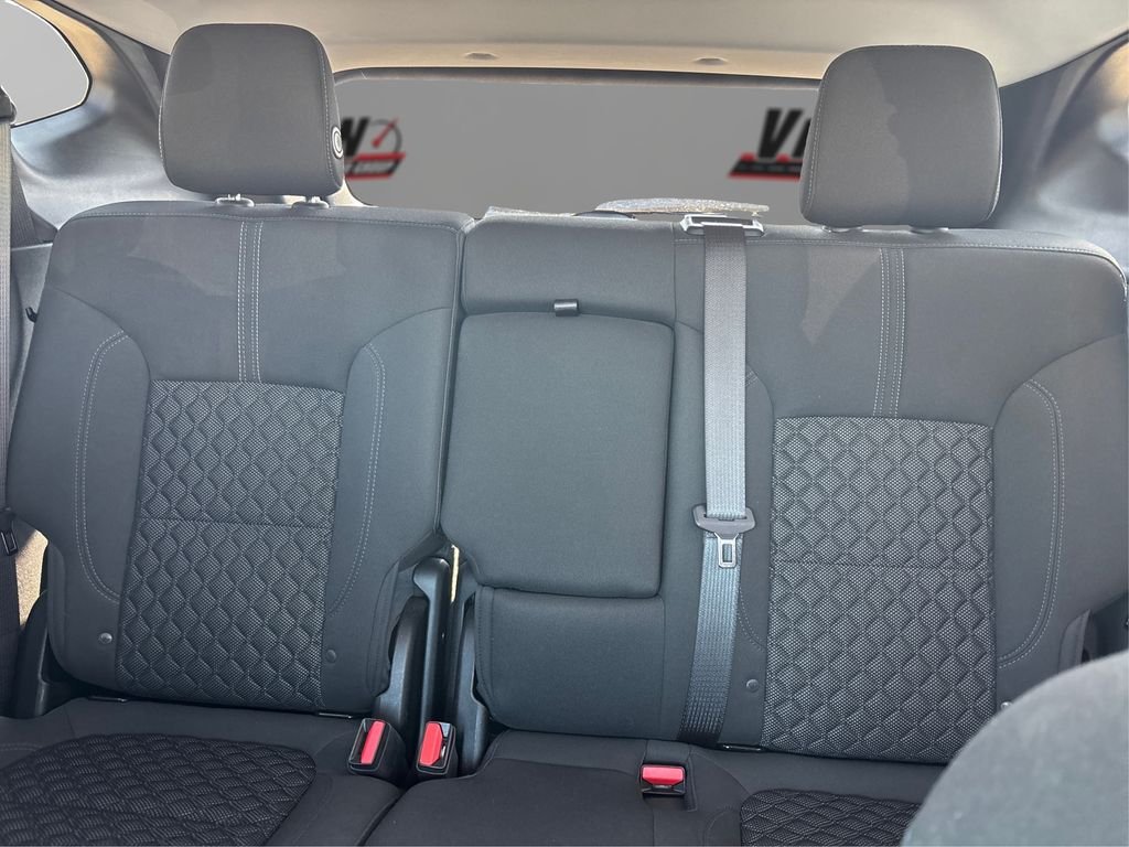 Used 2020 White Chevrolet LT image 19