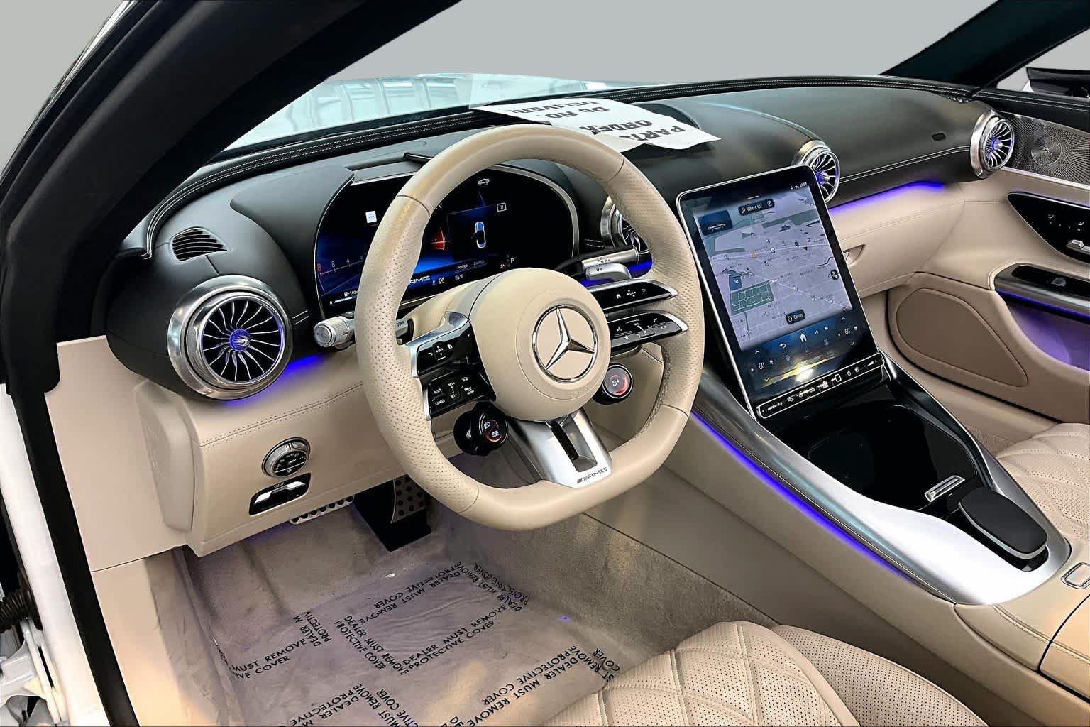 Used 2023 MANUFAKTUR Moonlight White Metallic Mercedes-Benz AMG® SL 43 image 17