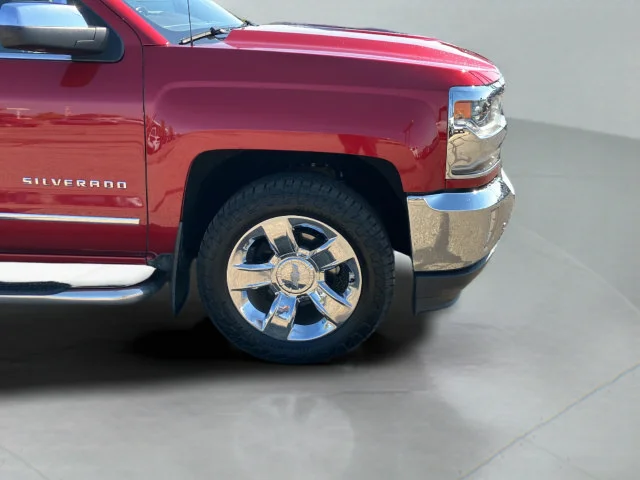 2018 Chevrolet Silverado 1500 LTZ - Photo 13