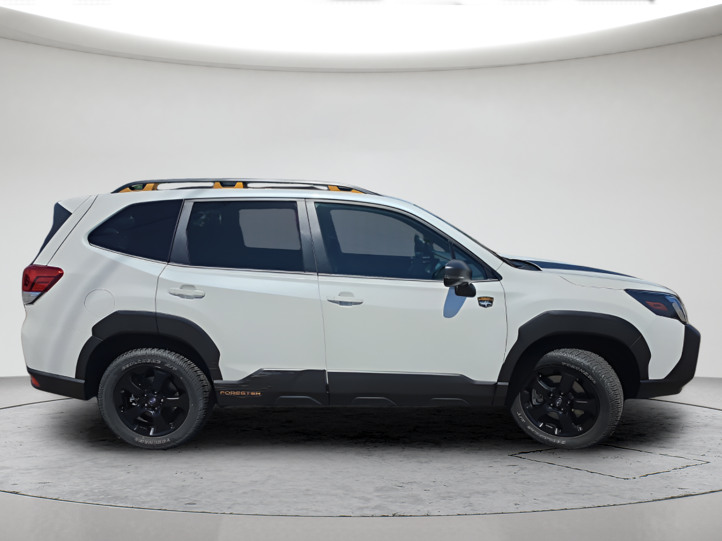 Used 2024 Crystal White Pearl Subaru Wilderness image 3