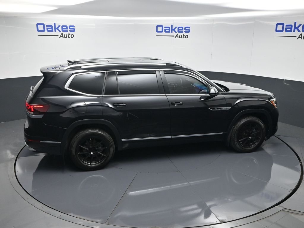 Used 2024 Deep Black Volkswagen 2.0T SEL Premium R-Line image 57