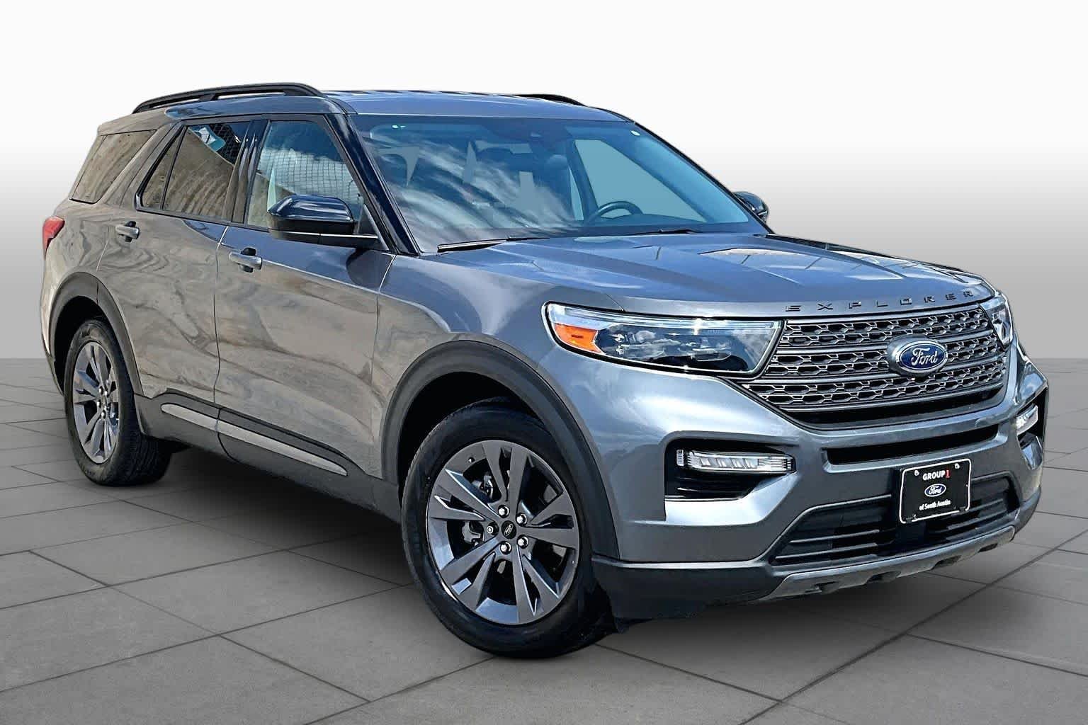 Certified Used 2023 Carbonized Gray Ford XLT image 3