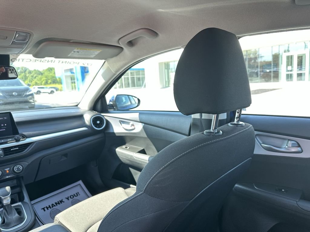 Used 2024 Blue Kia LXS image 11