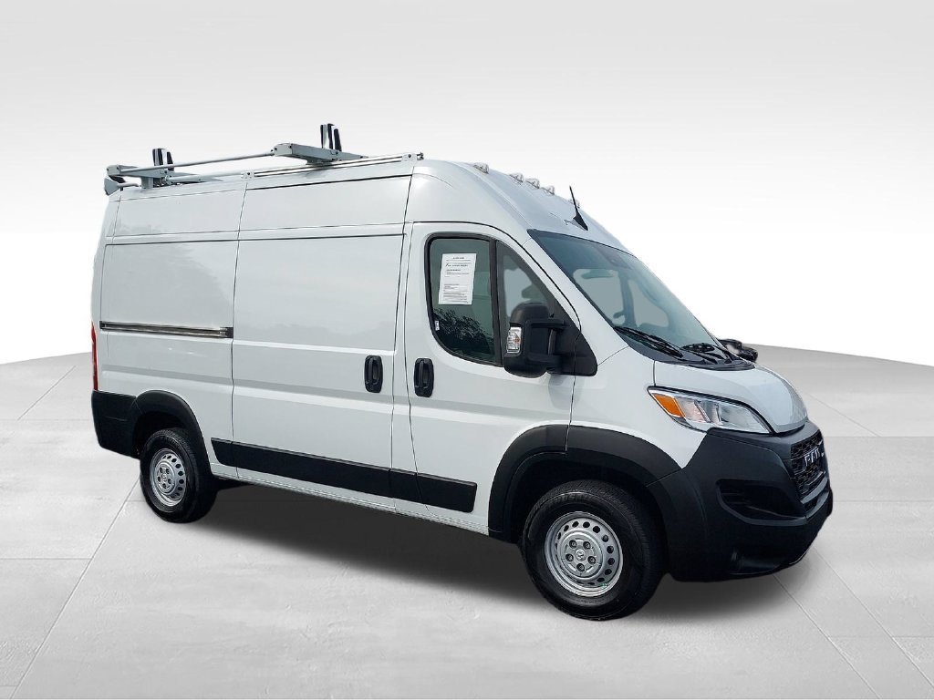 Used 2025 White Ram High Roof image 7