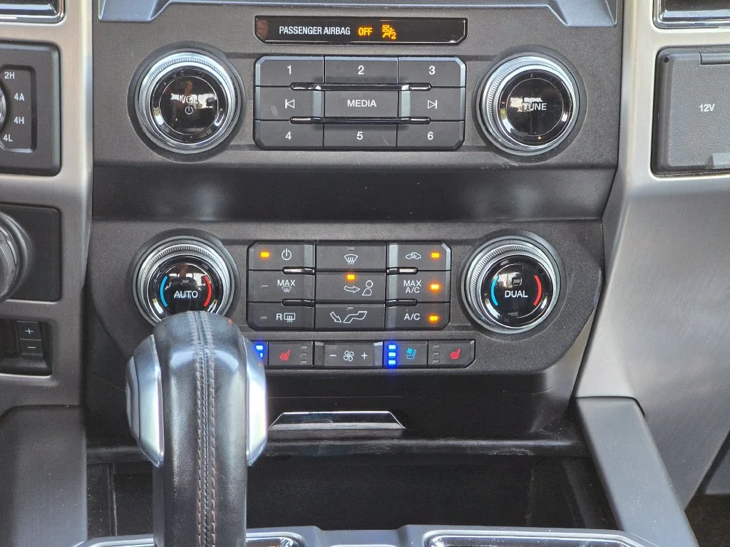 Used 2020 Black Ford Platinum image 38