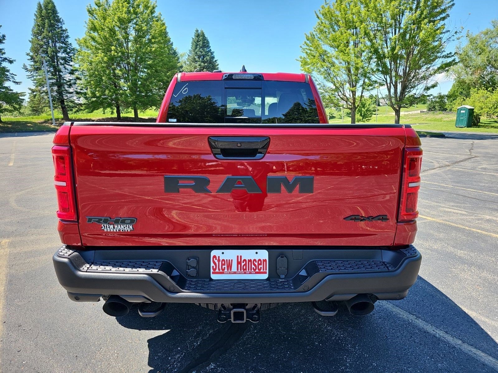 New 2026 Molten Red Pearlcoat Ram RHO image 4