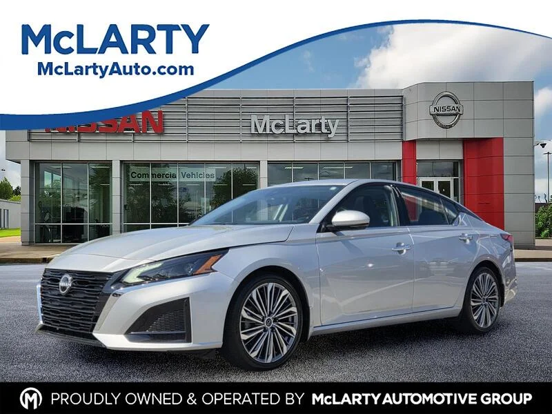 Used 2024 Brilliant Silver Metallic NISSAN 2.5 SL SEDAN image 1