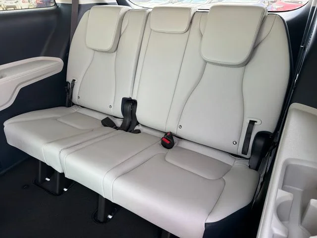 2027 Kia Carnival SX - Photo 21