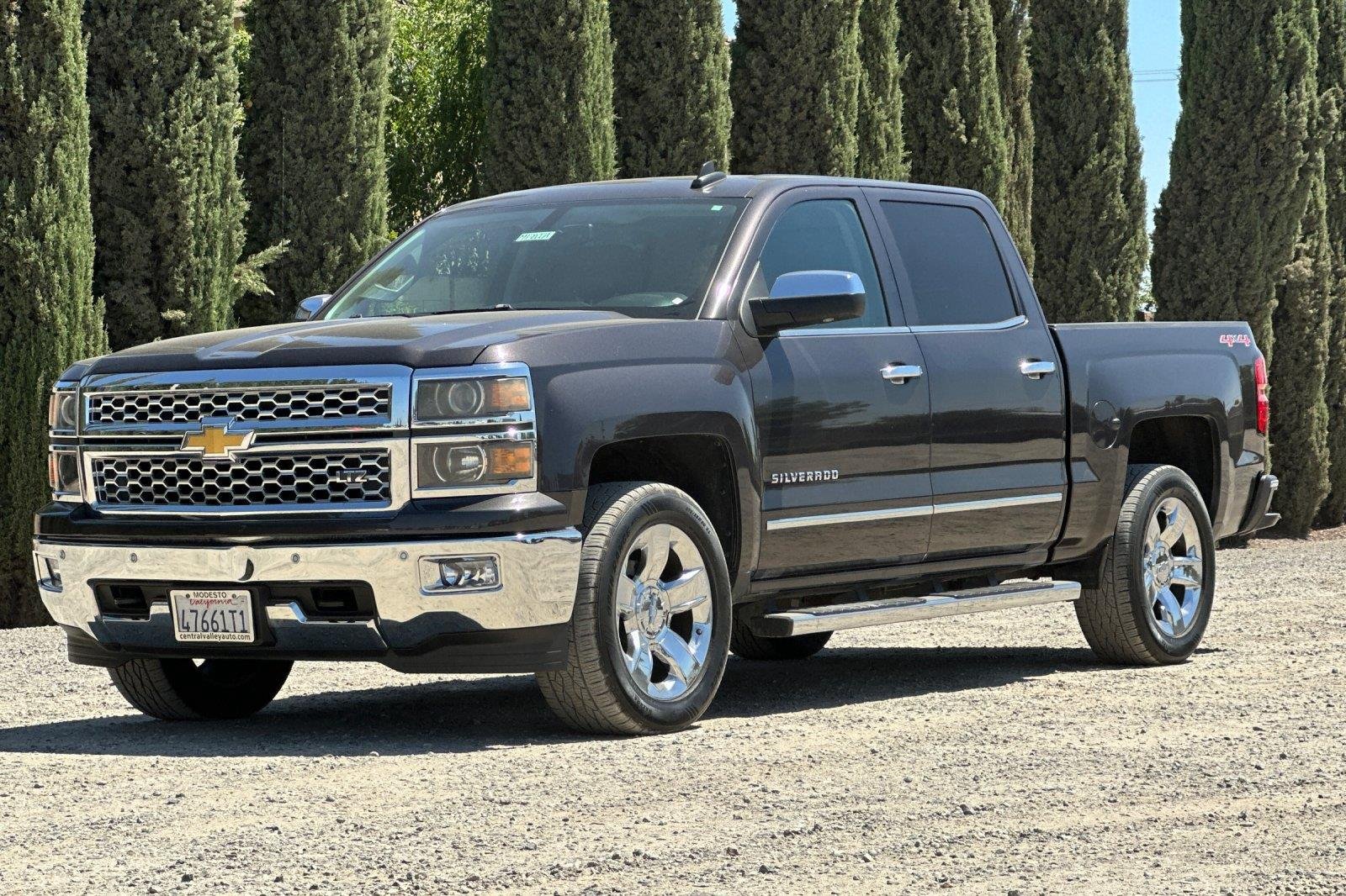 Used 2015 Tungsten Metallic Chevrolet LTZ image 8