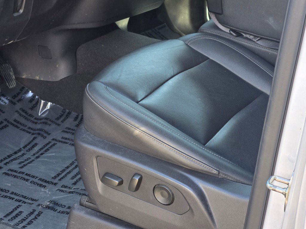 2024 GMC Sierra 1500 SLT - Photo 23