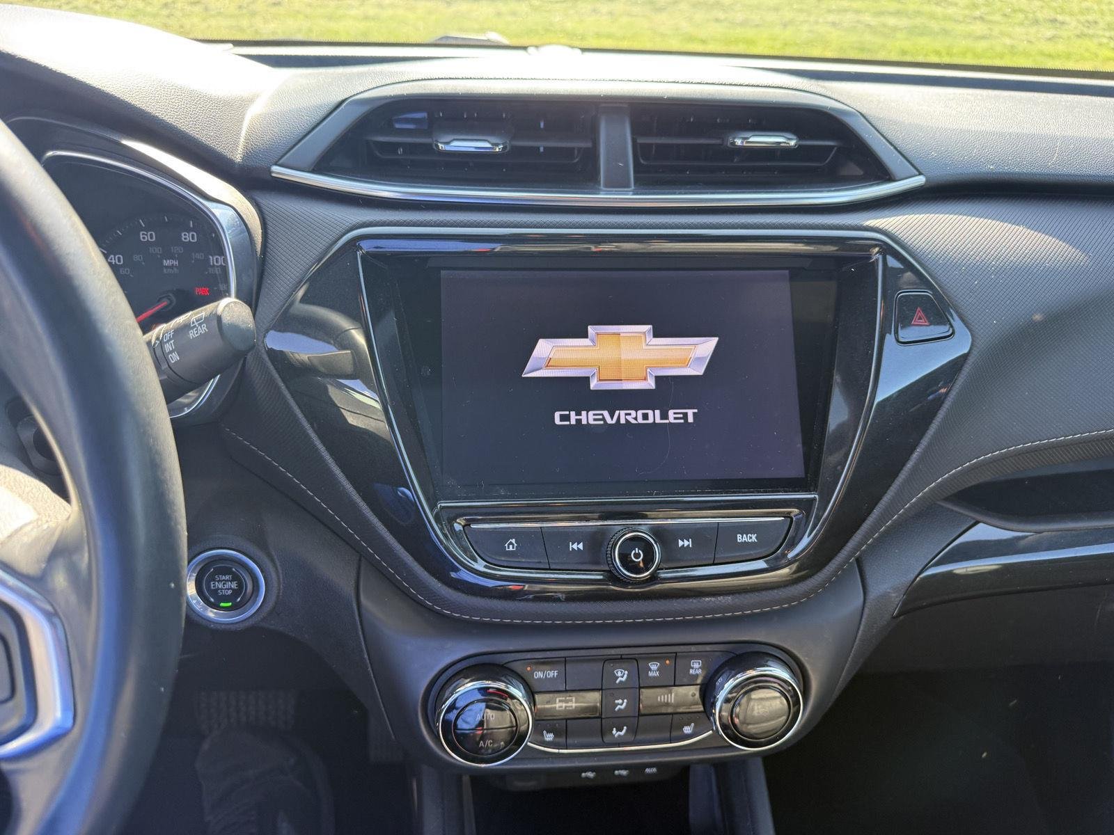 Used 2023 Mosaic Black Metallic Chevrolet ACTIV image 9