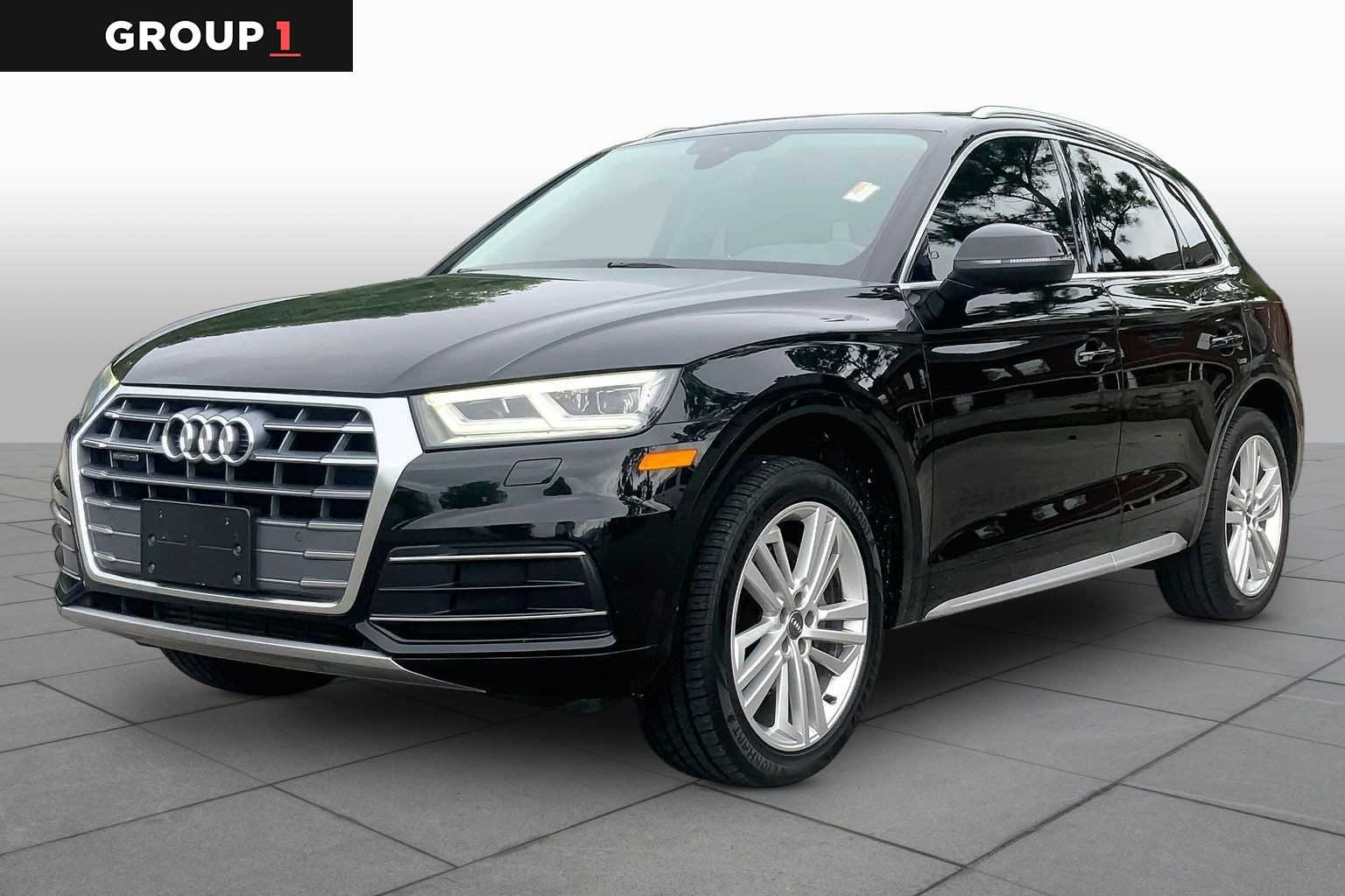 2019 Audi Q5 2.0T quattro S tronic Premium Plus's photo