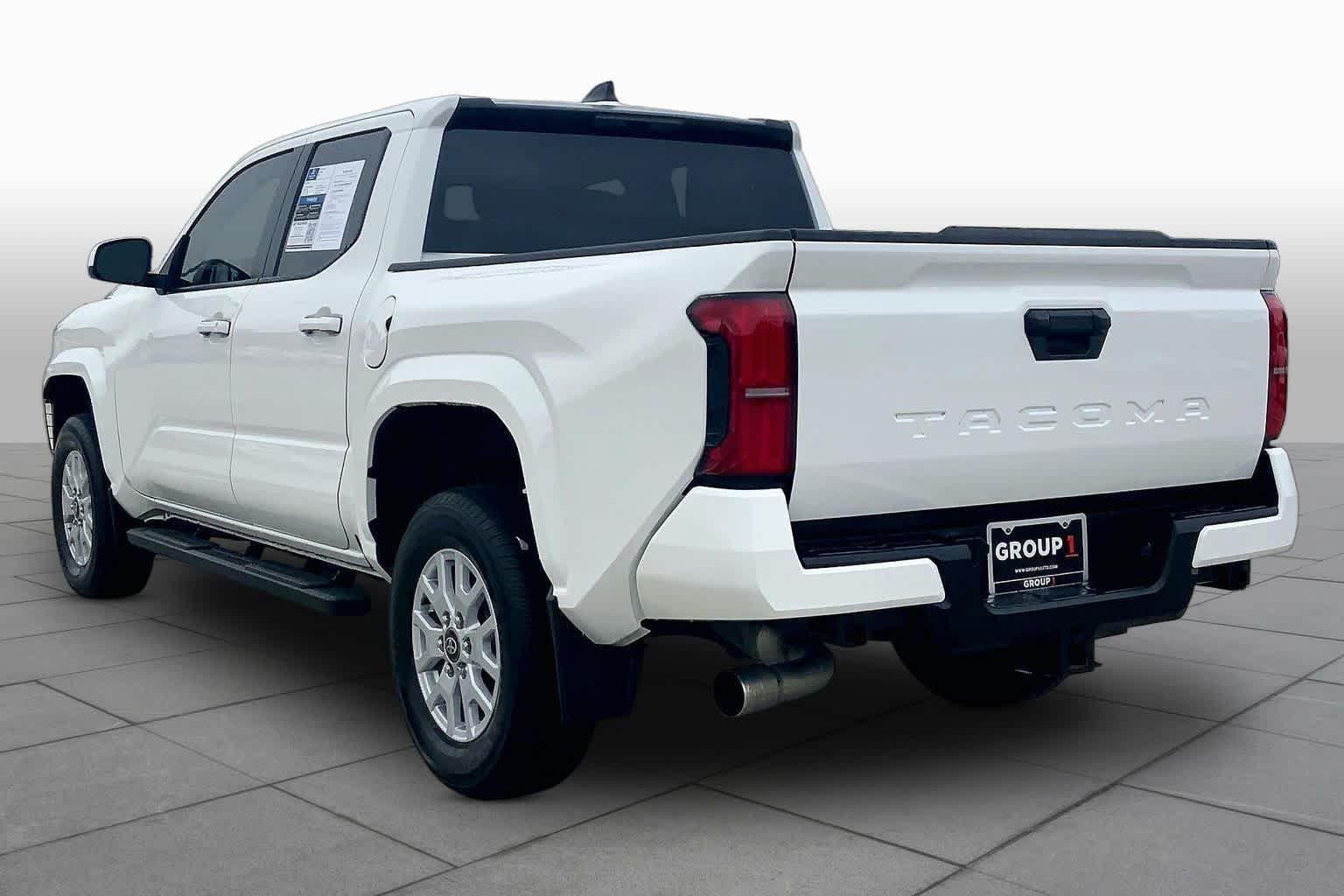 Used 2024 Ice Cap Toyota SR5 image 12