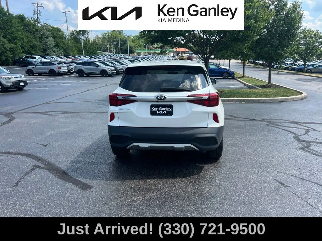 Used 2021 White Kia LX image 6