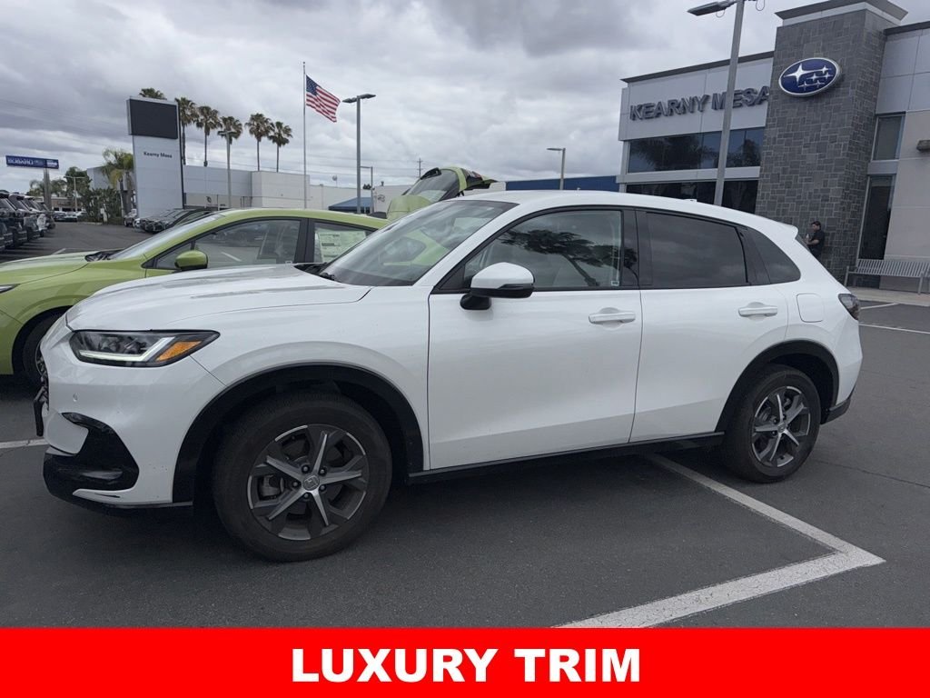 2025 Honda HR-V EX-L 2WD's photo