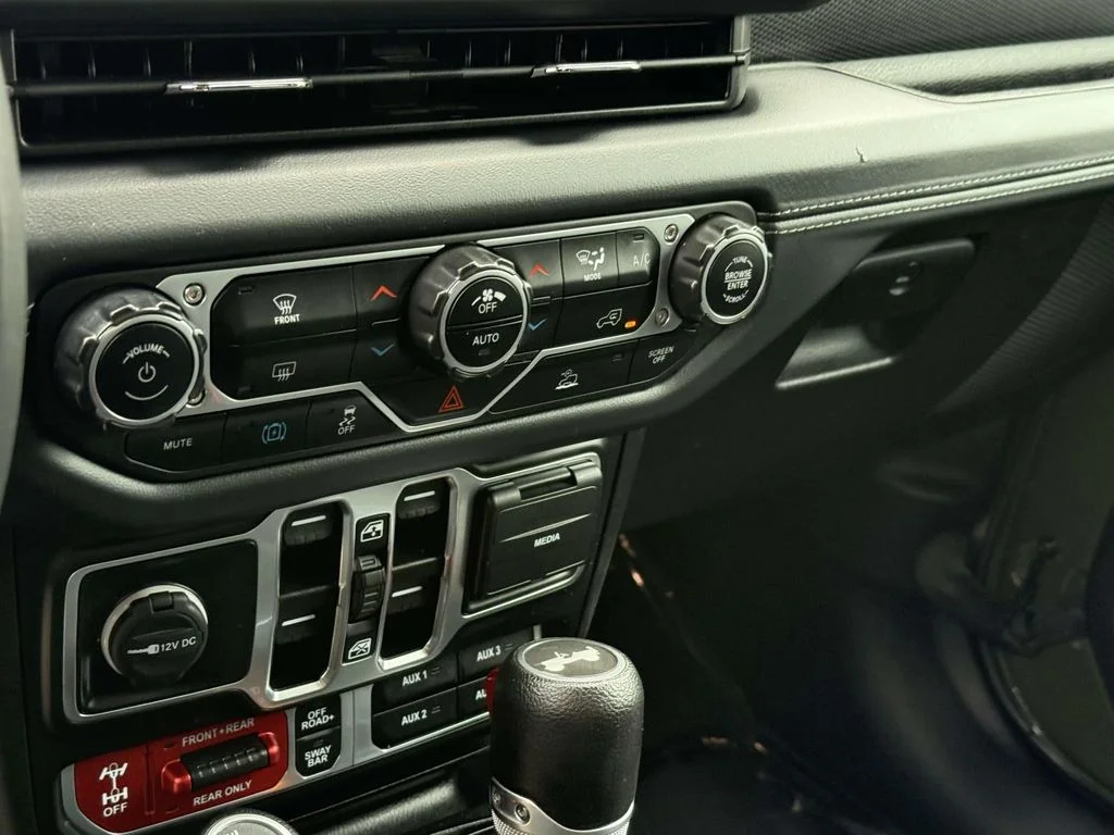 Used 2024 Green Jeep Rubicon 4xe image 21