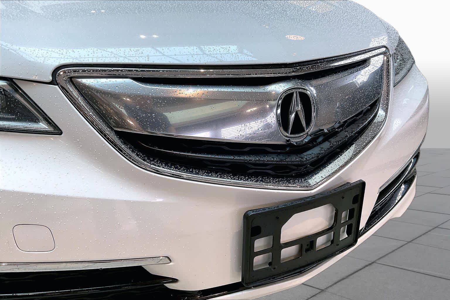 Used 2015 Bellanova White Pearl Acura V6 Tech image 31