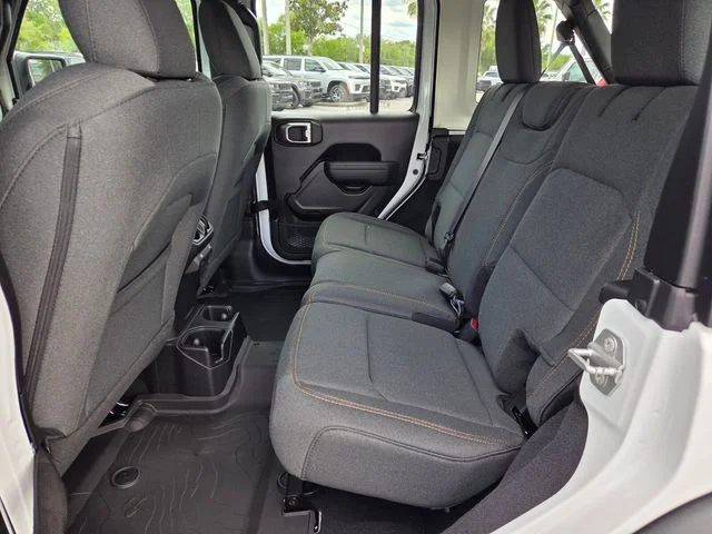 New 2026 Bright White Clear-Coat Exterior Paint Jeep Sport image 7