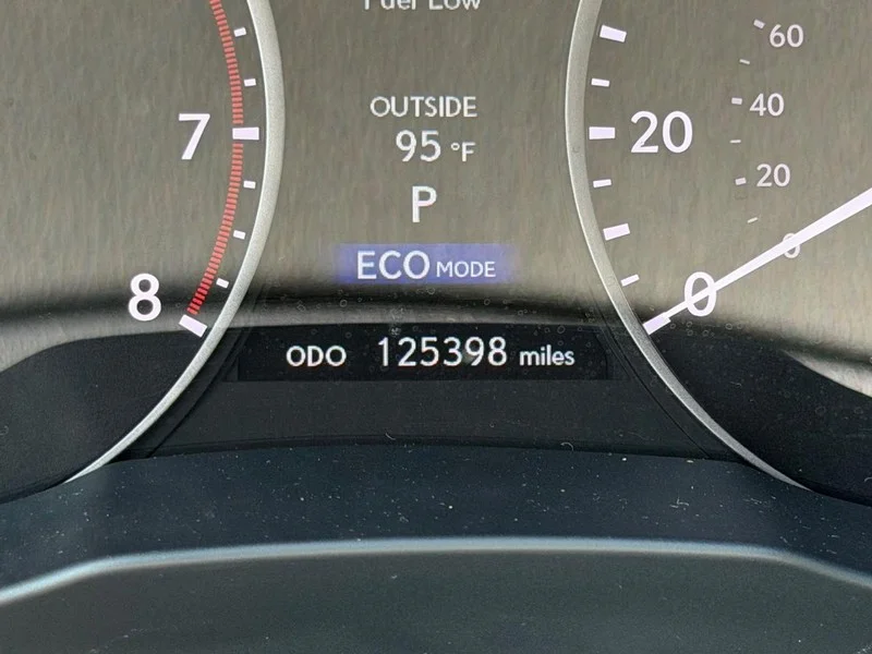 Used 2013 Nebula Gray Pearl Lexus 4dr Sdn image 22