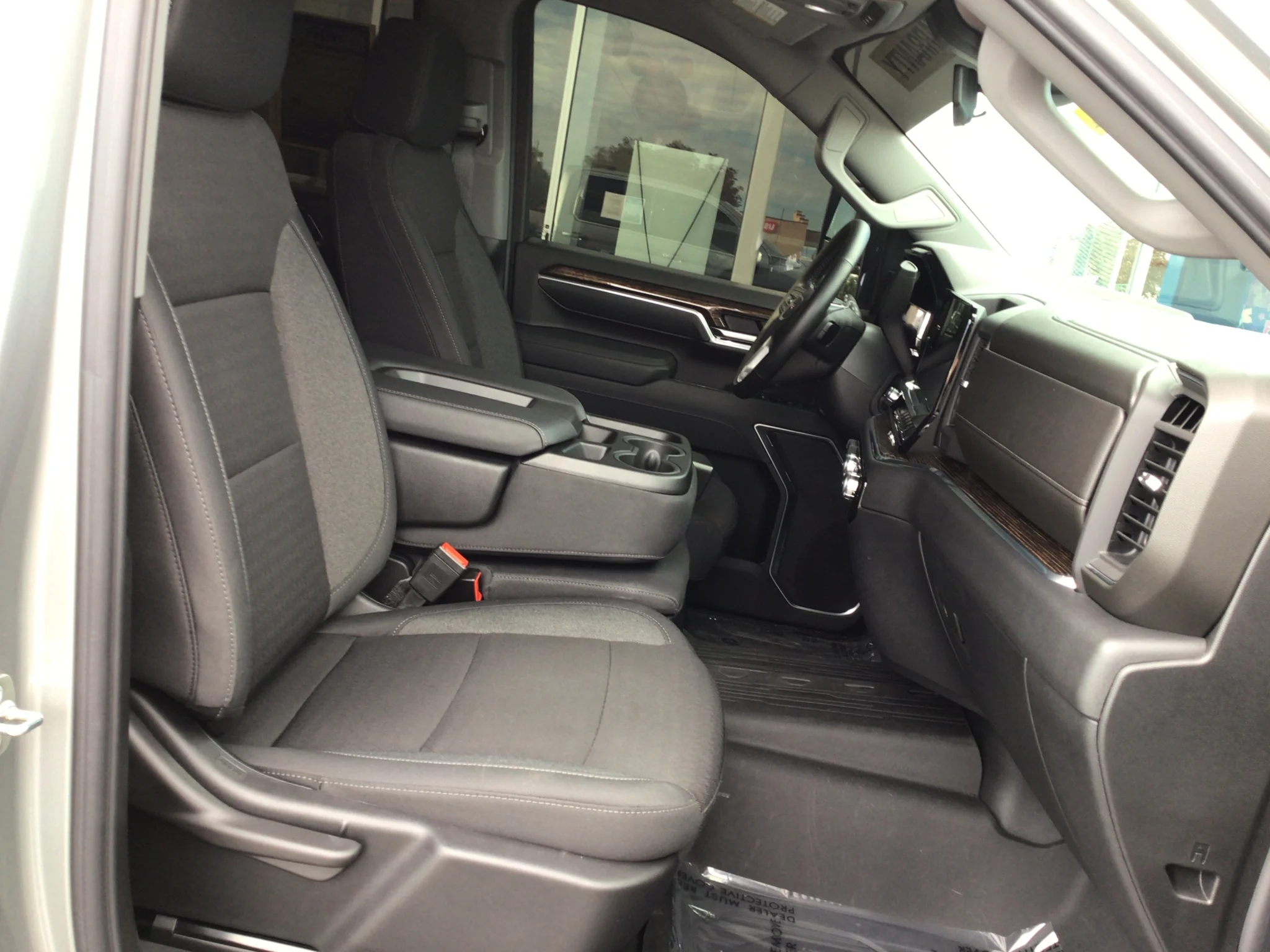 Used 2026 Sterling Metallic GMC SLE image 6