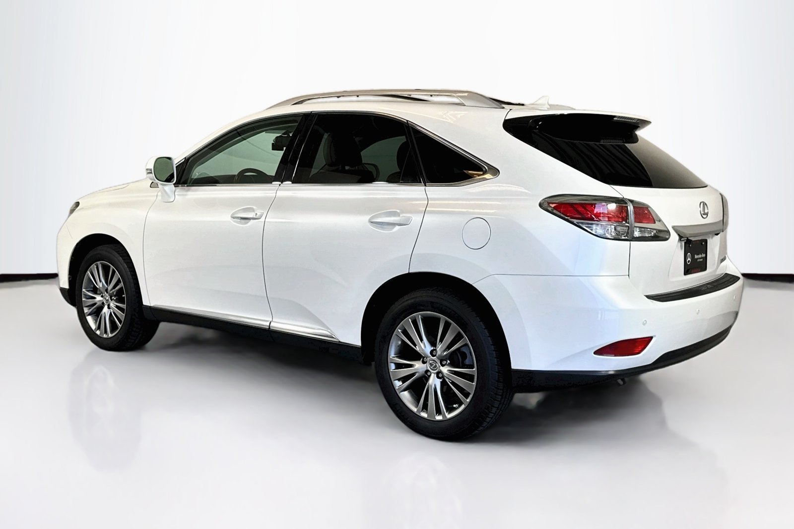 Used 2013 Starfire Pearl Lexus  image 7