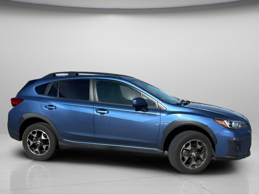 Used 2018 Quartz Blue Pearl Subaru 2.0i Premium image 3