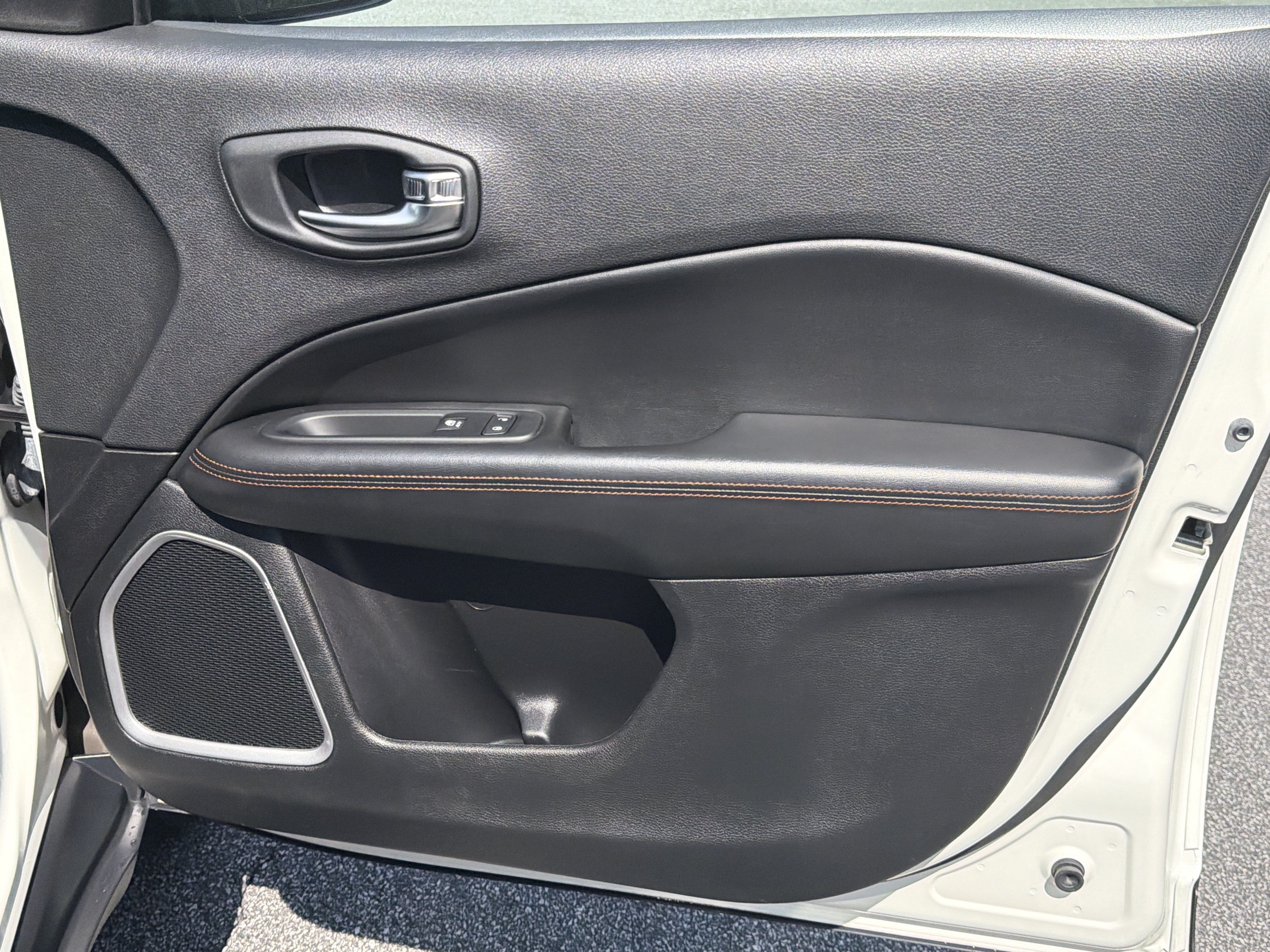 Used 2019 White Clearcoat Jeep Limited image 17