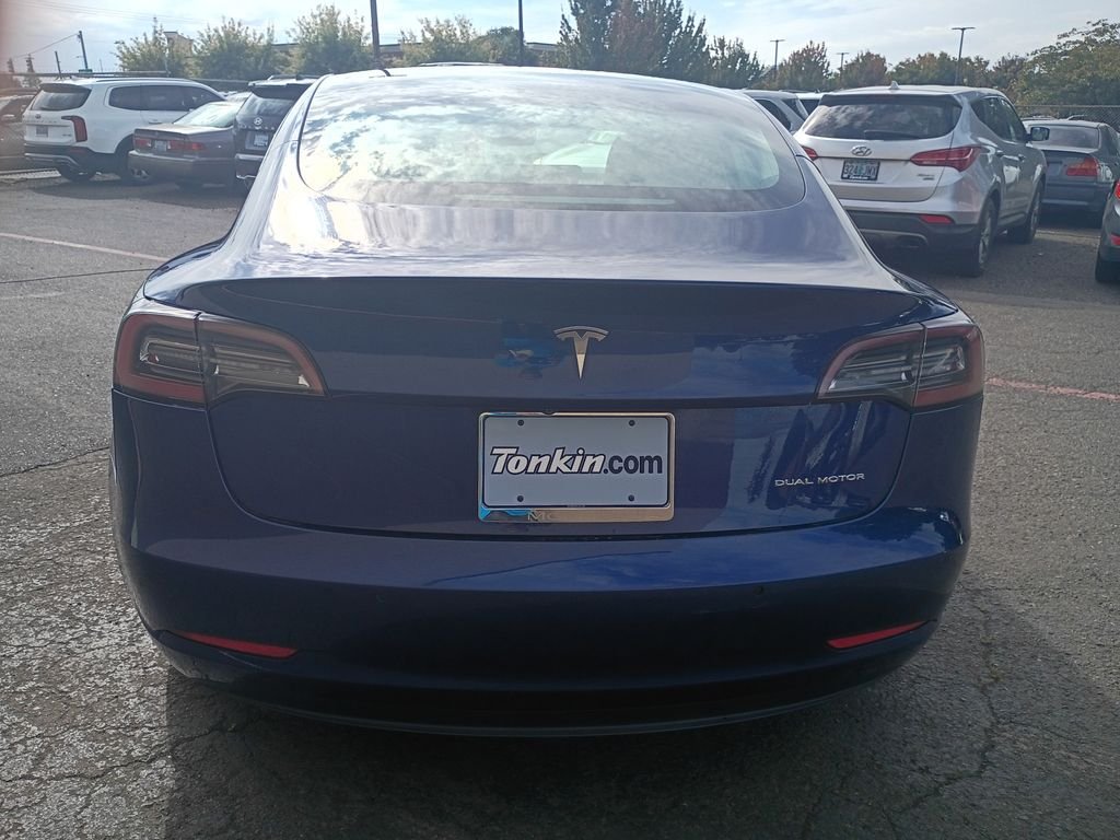 Used 2019 Blue Tesla Long Range image 8