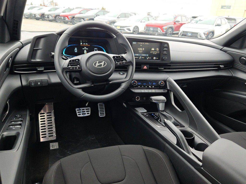 New 2026 White Hyundai SEL Sport image 18