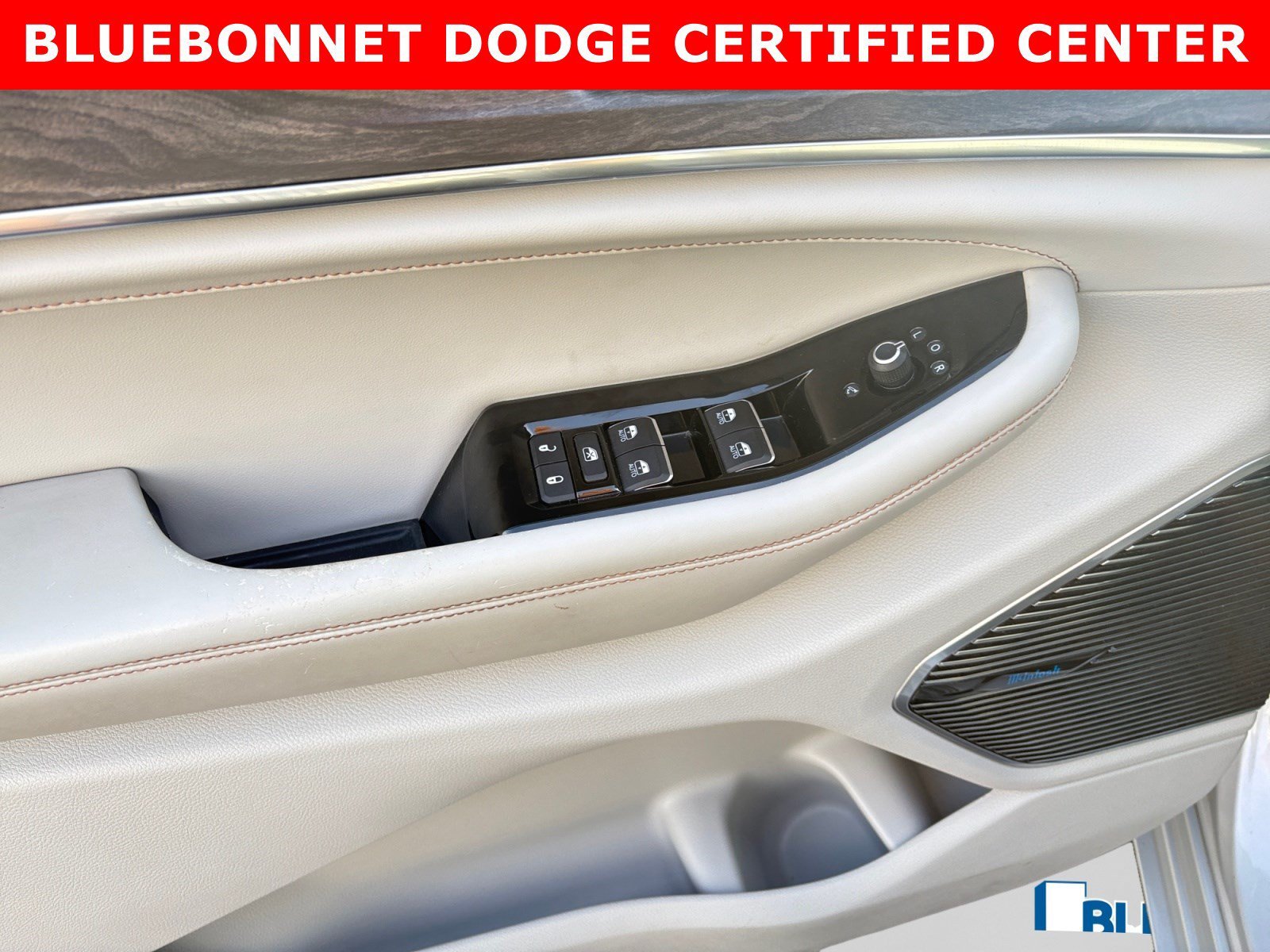 Certified Used 2022 Silver Zynith Jeep Overland image 10