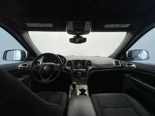 Used 2017 Diamond Black Crystal Pearlcoat Jeep Laredo image 22