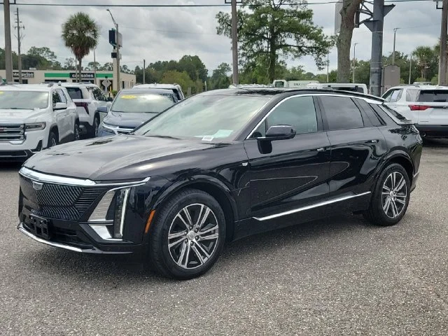 Used 2024 Cadillac LYRIQ Luxury 1 with VIN 1GYKPPRL8RZ129682 for sale in Jacksonville, FL